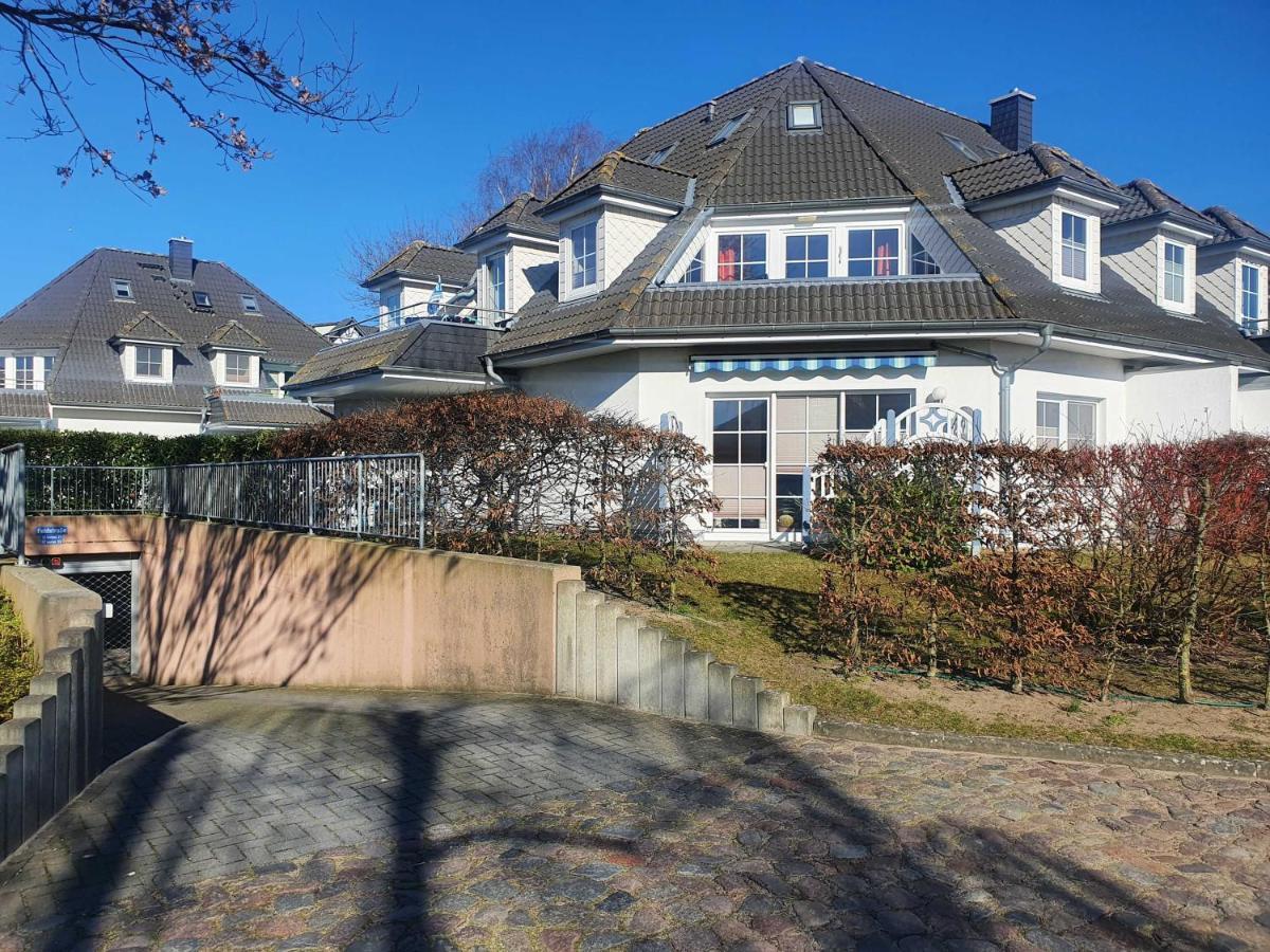 Ferienwohnung Lena Mit Terrasse Und Tiefgarage Koserow Esterno foto